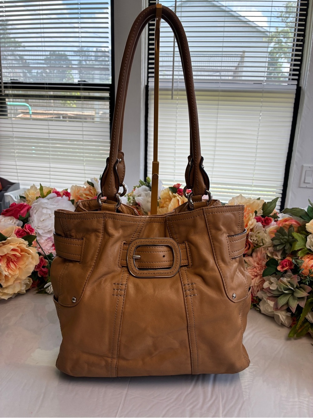 Clarks Genuine Leather Buckle Tote Handbag Tan Striped Lining Shoulder Bag